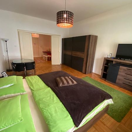 בודפשט Holiday Apartments & Rooms Next Danube Promenade מראה חיצוני תמונה