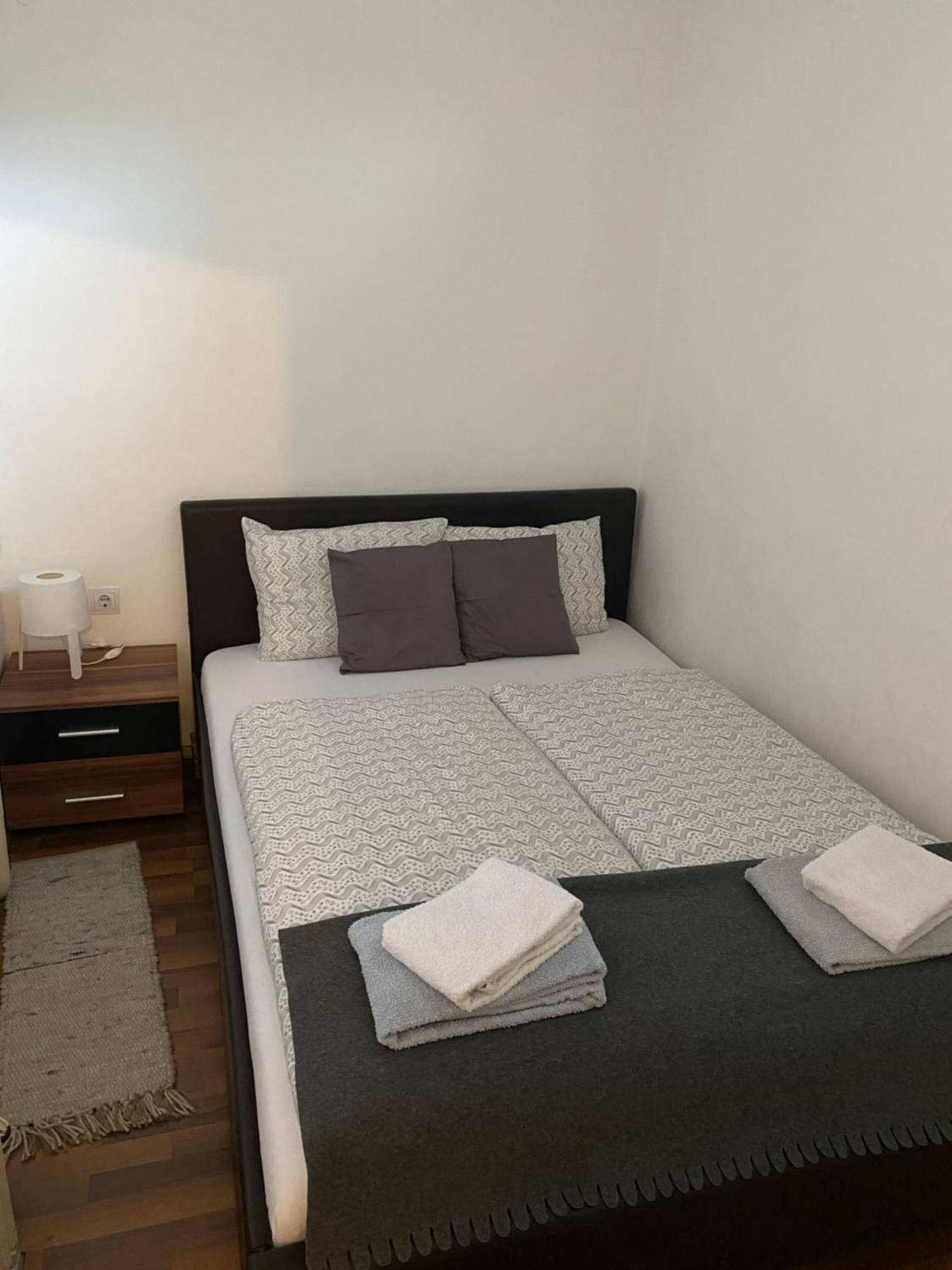 בודפשט Holiday Apartments & Rooms Next Danube Promenade מראה חיצוני תמונה