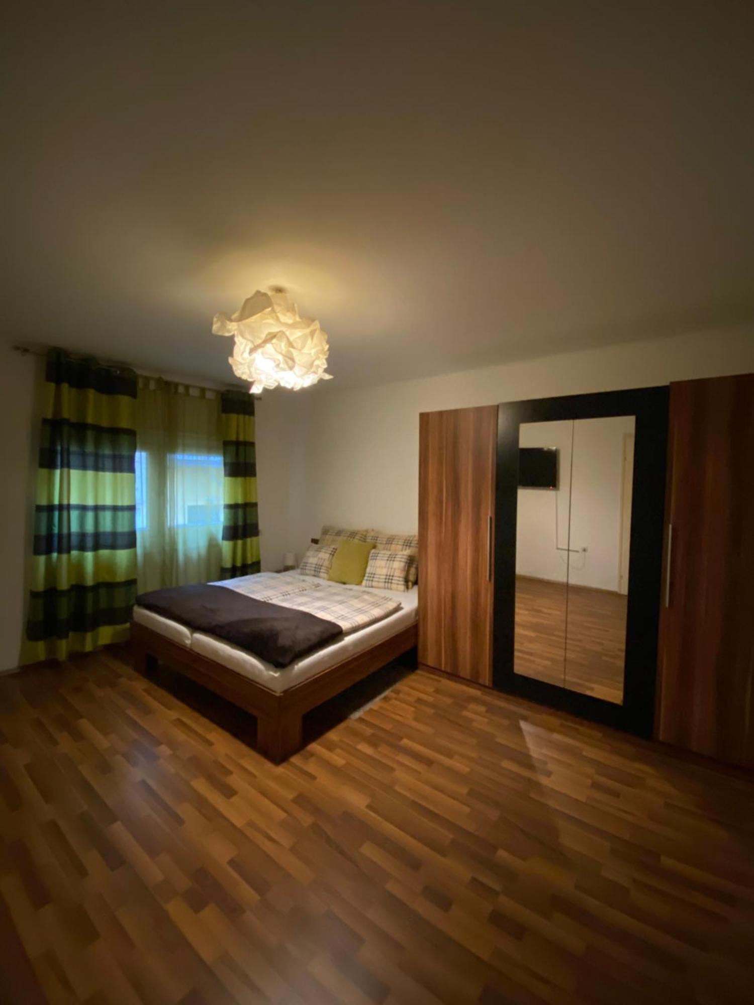 בודפשט Holiday Apartments & Rooms Next Danube Promenade מראה חיצוני תמונה