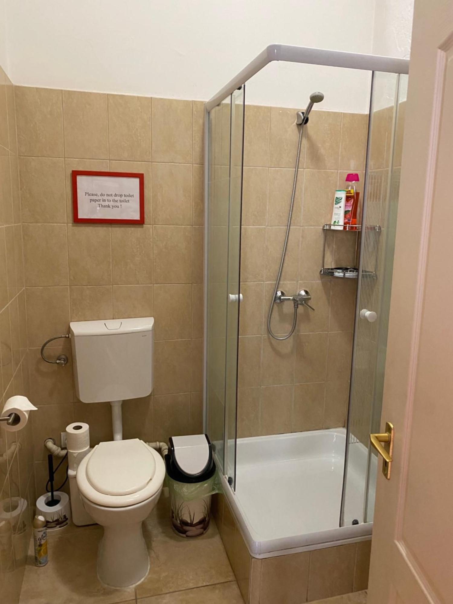 בודפשט Holiday Apartments & Rooms Next Danube Promenade מראה חיצוני תמונה